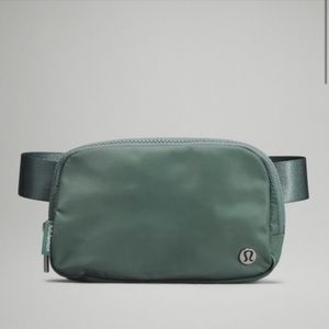 NWT Lululemon Everywhere Belt Bag Tidewater Teal! Ultra Rare sold out!